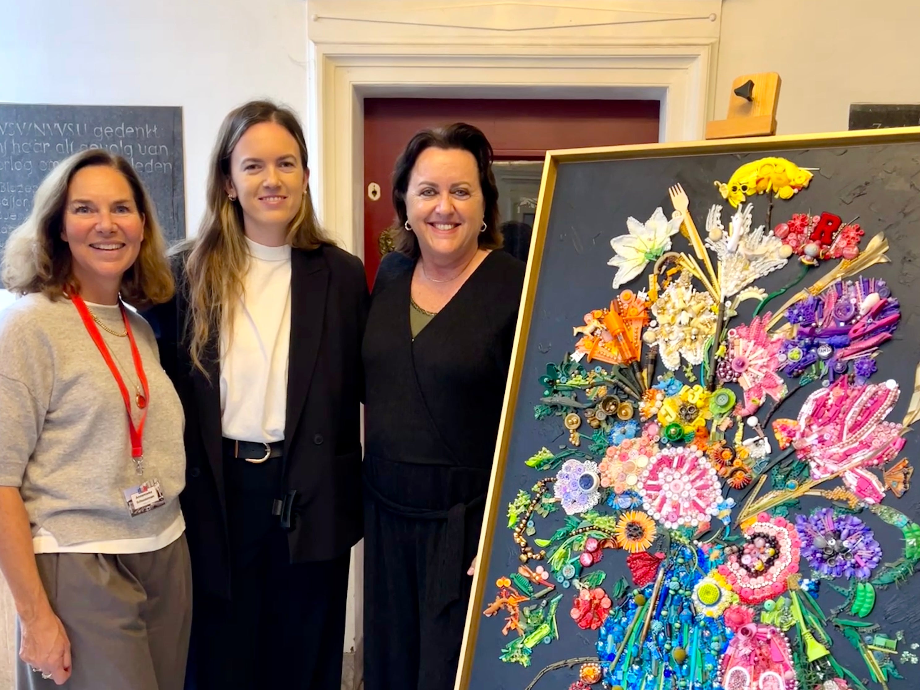 Kunst voor het goede doel: veiling Flowers in a Green Vase