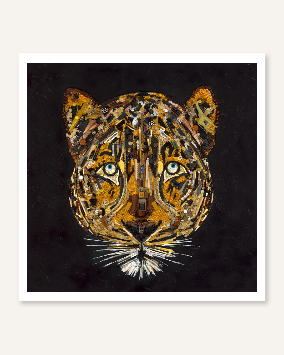 LEOPARD IN GOLD