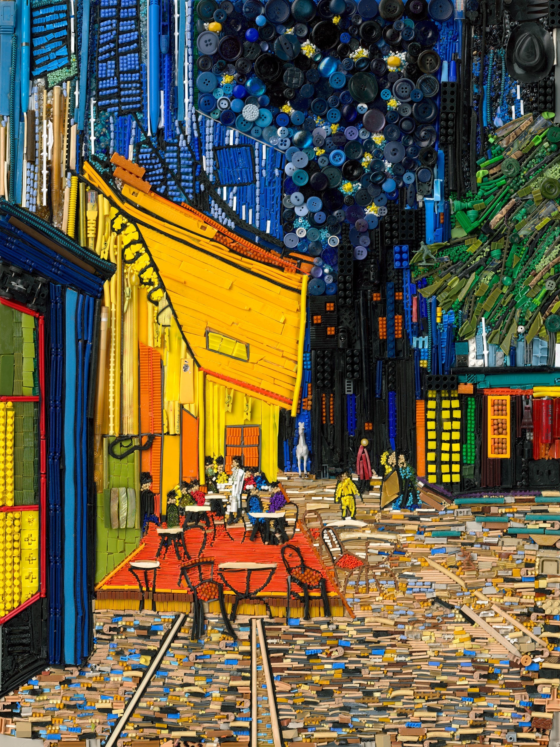 Duurzaam kunstwerk van plastic restmaterialen geïnspireerd op Vincent van Gogh – Cafe Terrace by Night -  Limited Edition