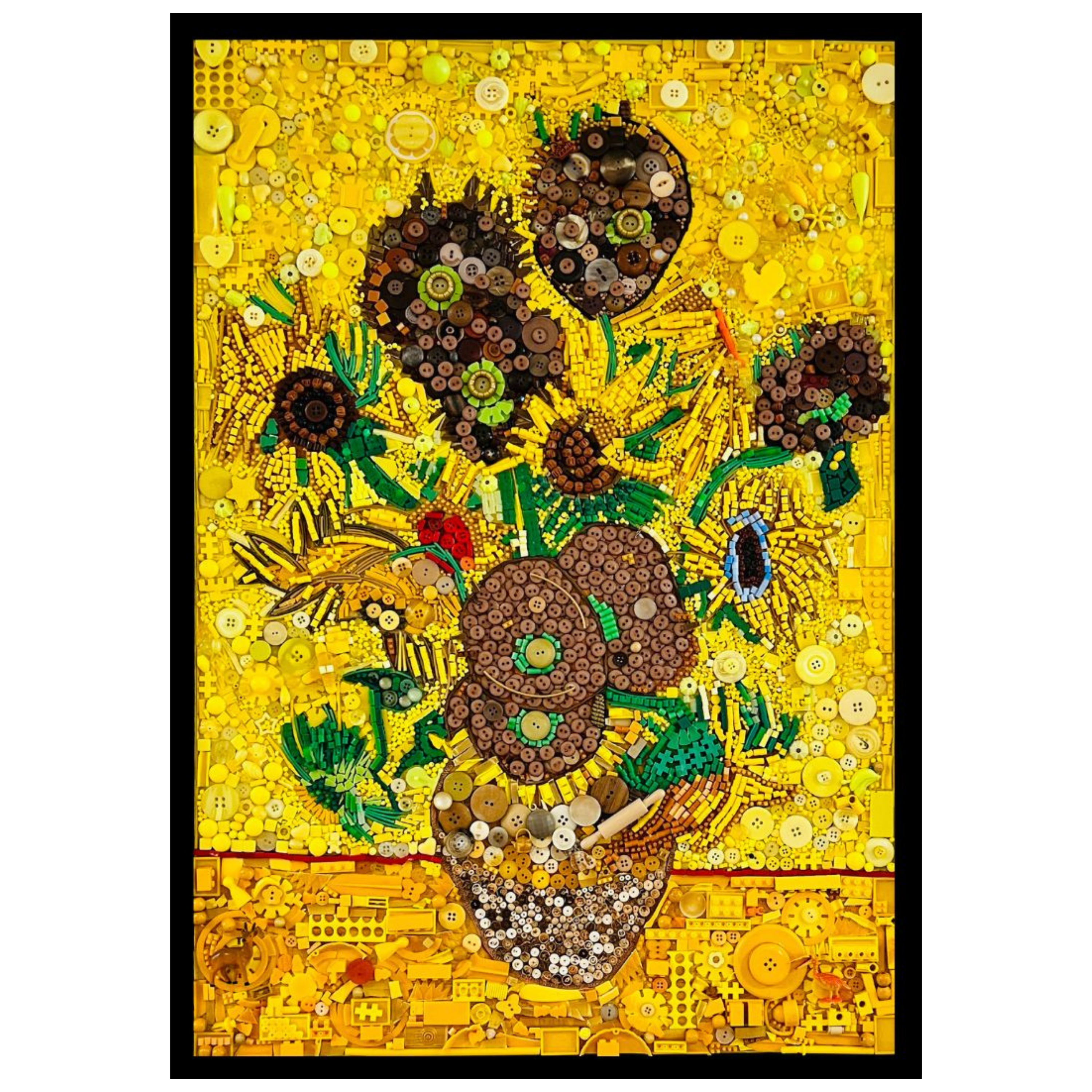 Duurzaam kunstwerk van plastic restmaterialen geïnspireerd op Vincent van Gogh, Sunflowers. Limited Edition op canvas in prachtige zwarte baklijst.