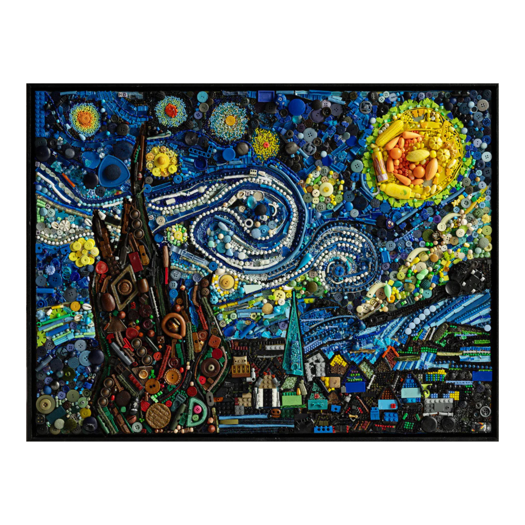 Duurzaam kunstwerk van plastic restmaterialen geïnspireerd op Vincent van Gogh: Starry Night. Limited Edition kunstwerk met uniek 3D effect in luxe zwarte baklijst. Kunstwerk van Maaike van Wijk.